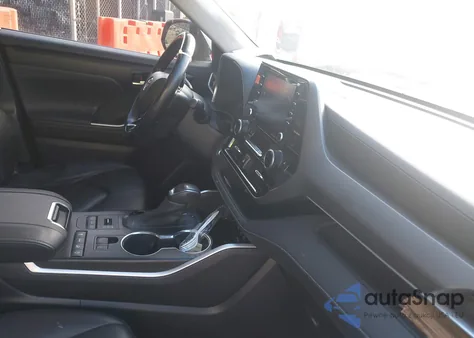 2020 Toyota Highlander Xle z USA, uszkodzony, nr VIN 5TDHZRBH0LS501567